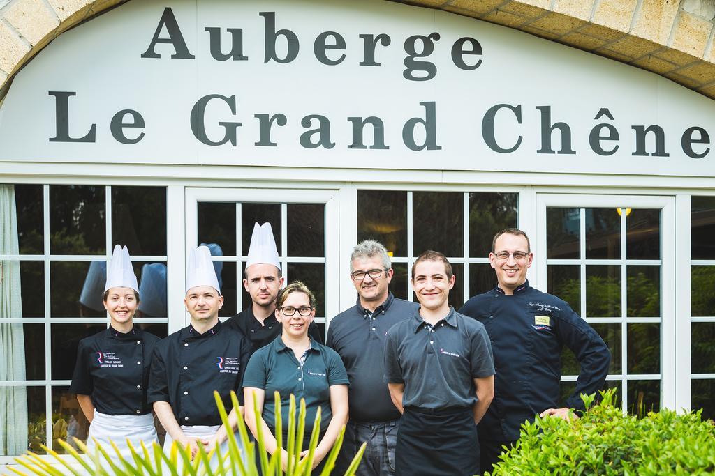 Auberge du Grand Chêne Sillans-la-Cascade Exterior foto