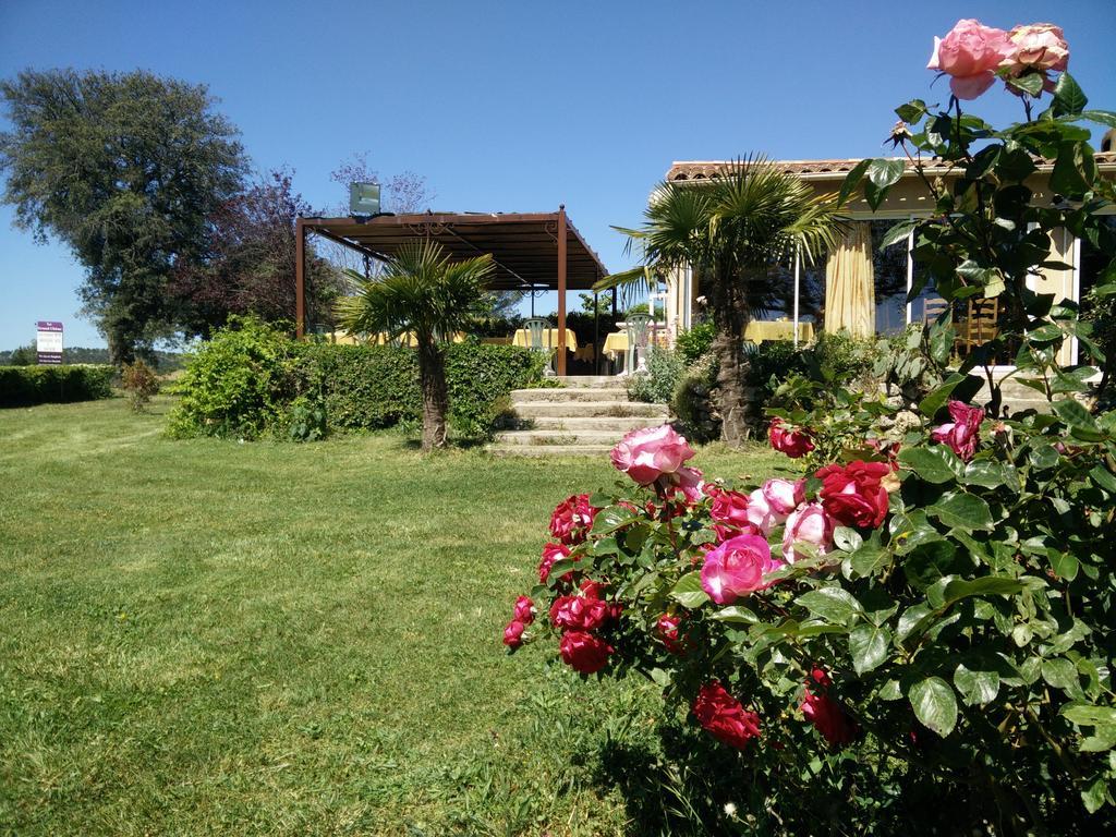 Auberge du Grand Chêne Sillans-la-Cascade Exterior foto